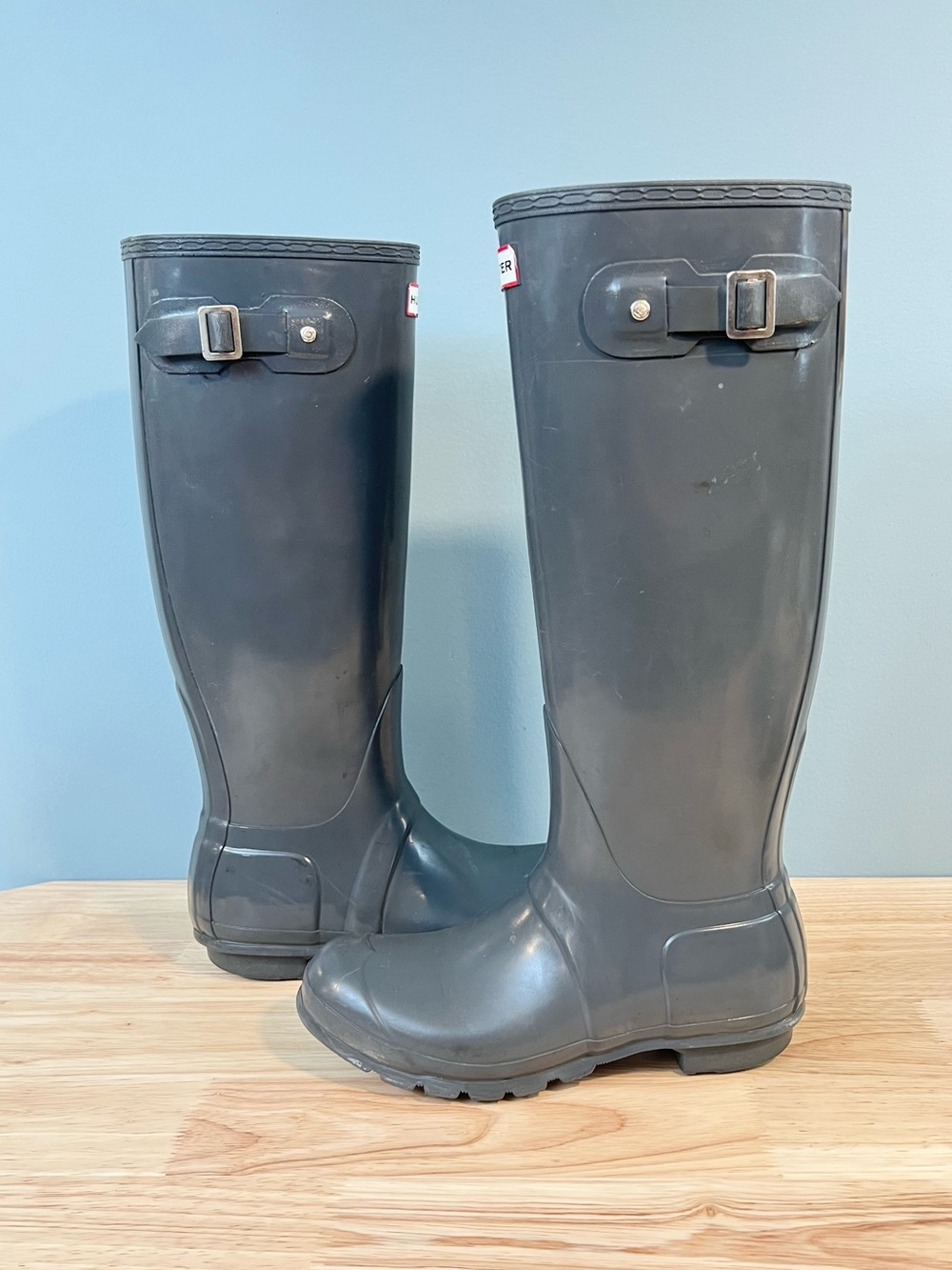 Hunter Tall Calf Length Gray Matte Rain Boots With Buckle Shoes - WOMENS 8